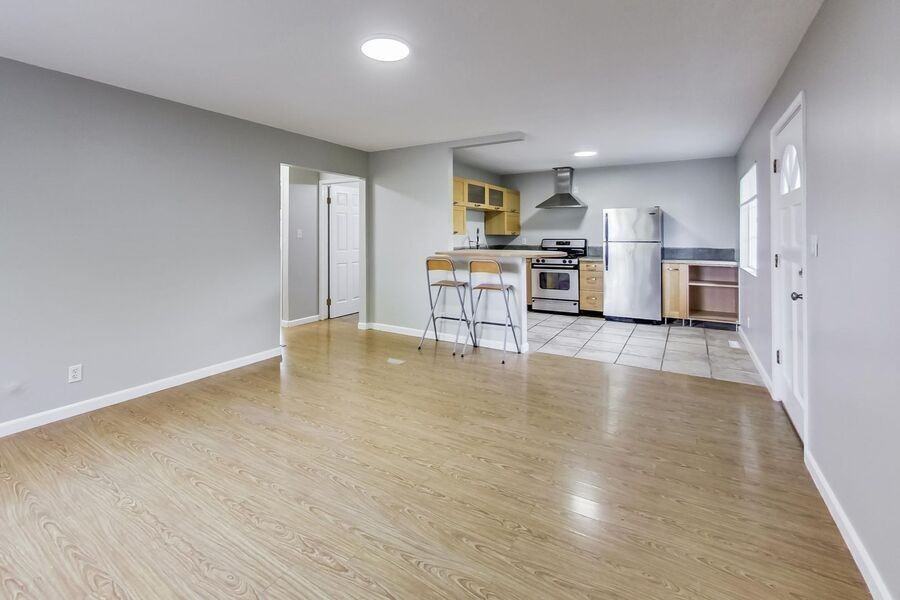 989 Vermont St #03 - Photo 2 of 17