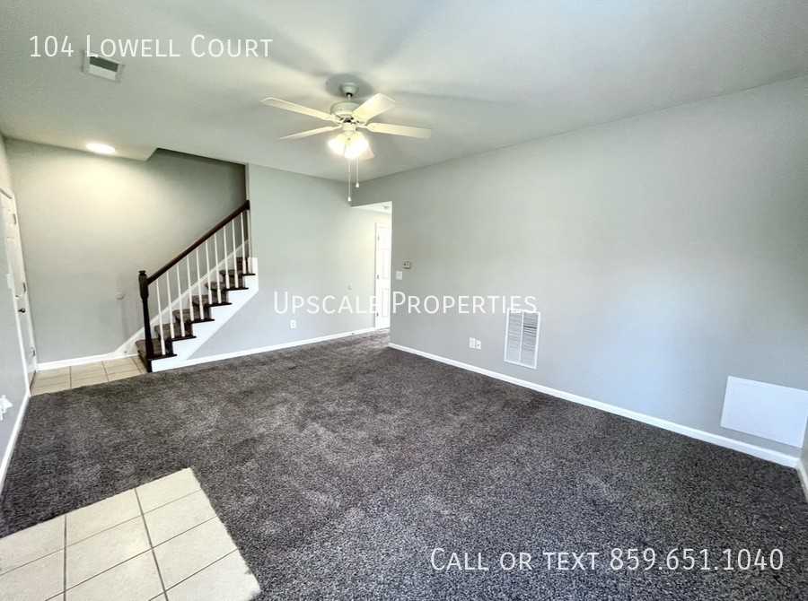 104 Lowell Ct - Photo 2 of 13
