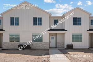 featured image of 1284 W 1290 N