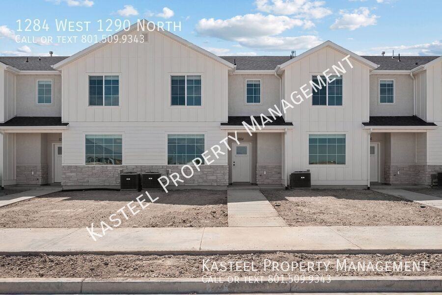 1284 W 1290 N - Photo 3 of 27