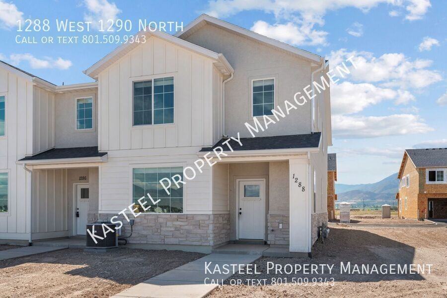 1288 W 1290 N - Photo 2 of 26