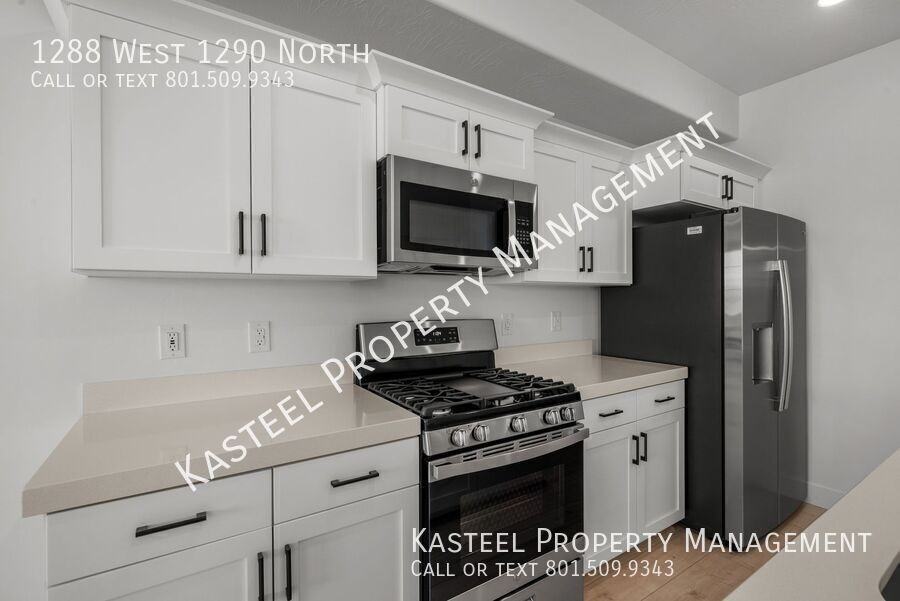 1288 W 1290 N - Photo 3 of 26