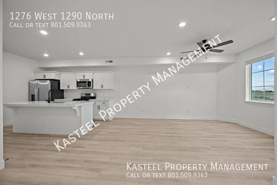 1276 W 1290 N - Photo 7 of 26