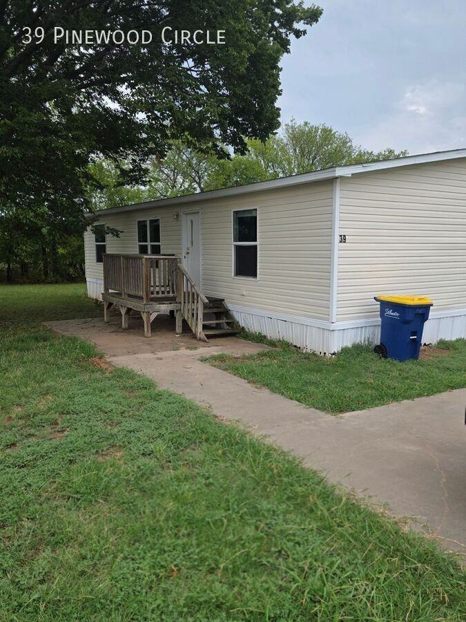 39 Pinewood Cir