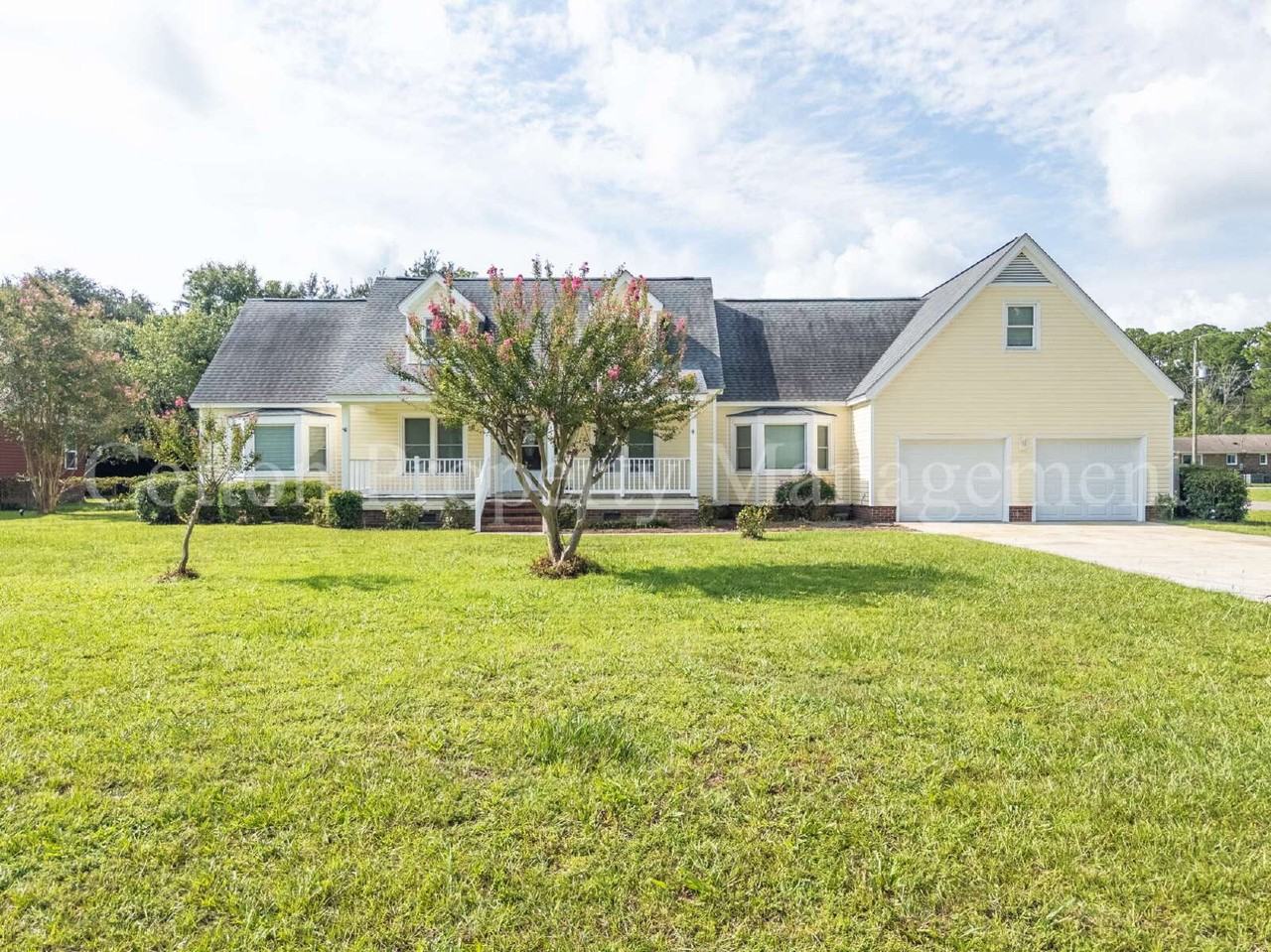 4602 Terry Ln - Photo 4 of 50