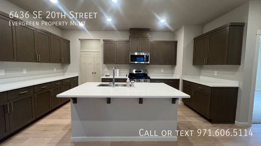 6436 Se 20th St - Photo 3 of 27