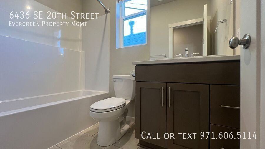 6436 Se 20th St - Photo 7 of 27