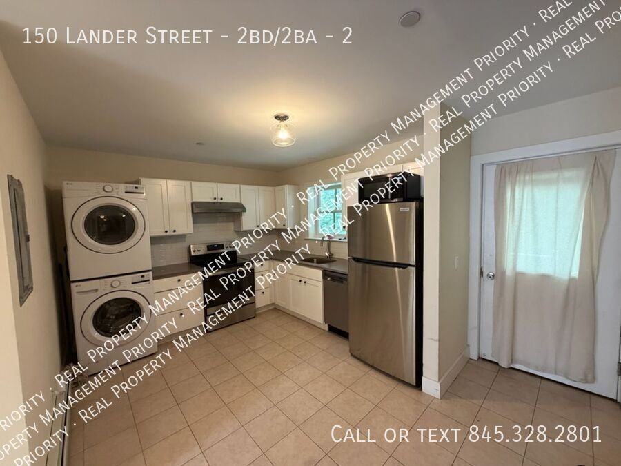 150 Lander Street - 2bd/2ba #2 - Photo 3 of 17