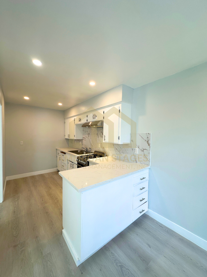 720 N G St #15 - Photo 7 of 16