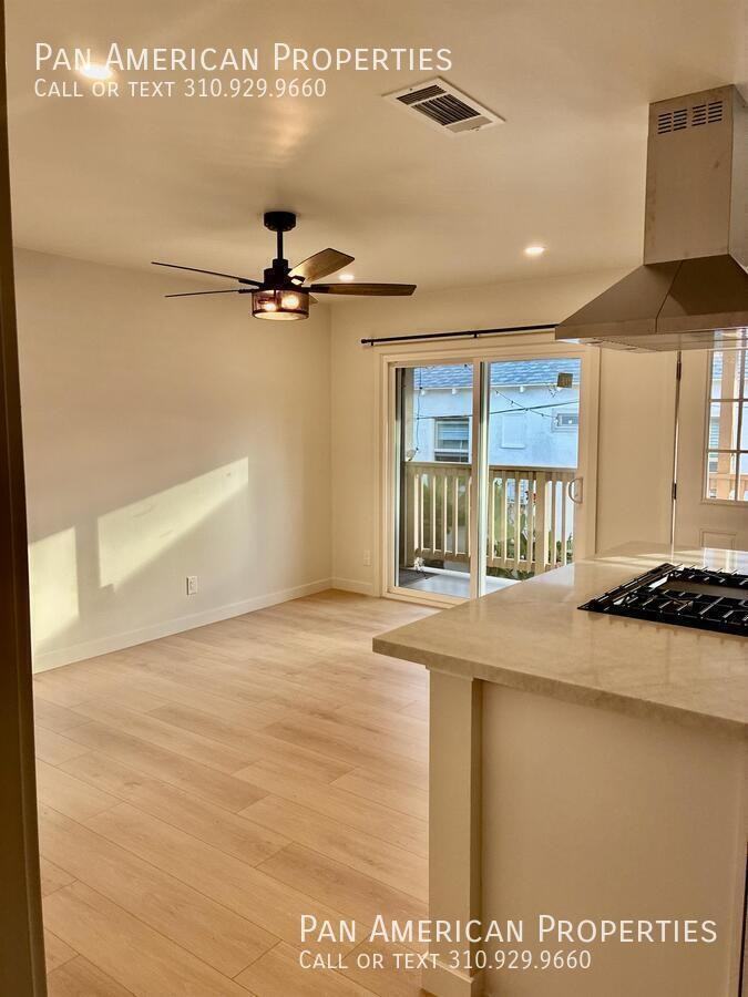 311 S Clementine St #B - Photo 3 of 6