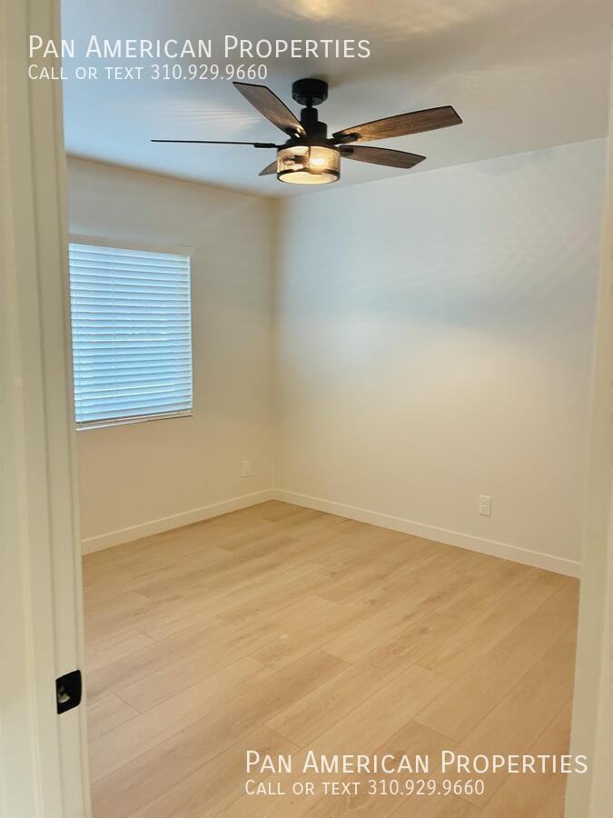 311 S Clementine St #B - Photo 5 of 6