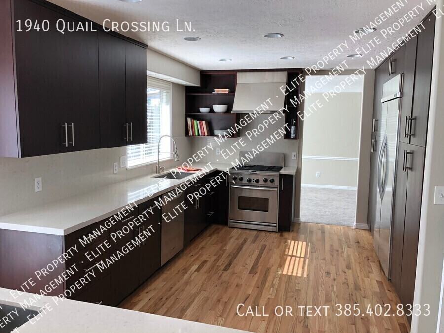 1940 E Quail Crossing Ln - Photo 4 of 21