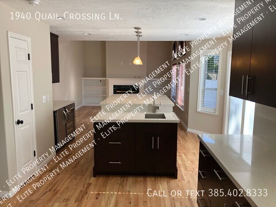 1940 E Quail Crossing Ln - Photo 6 of 21