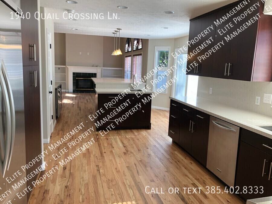 1940 E Quail Crossing Ln - Photo 7 of 21