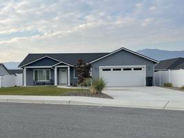 featured image of 170 Manzanita Dr #1