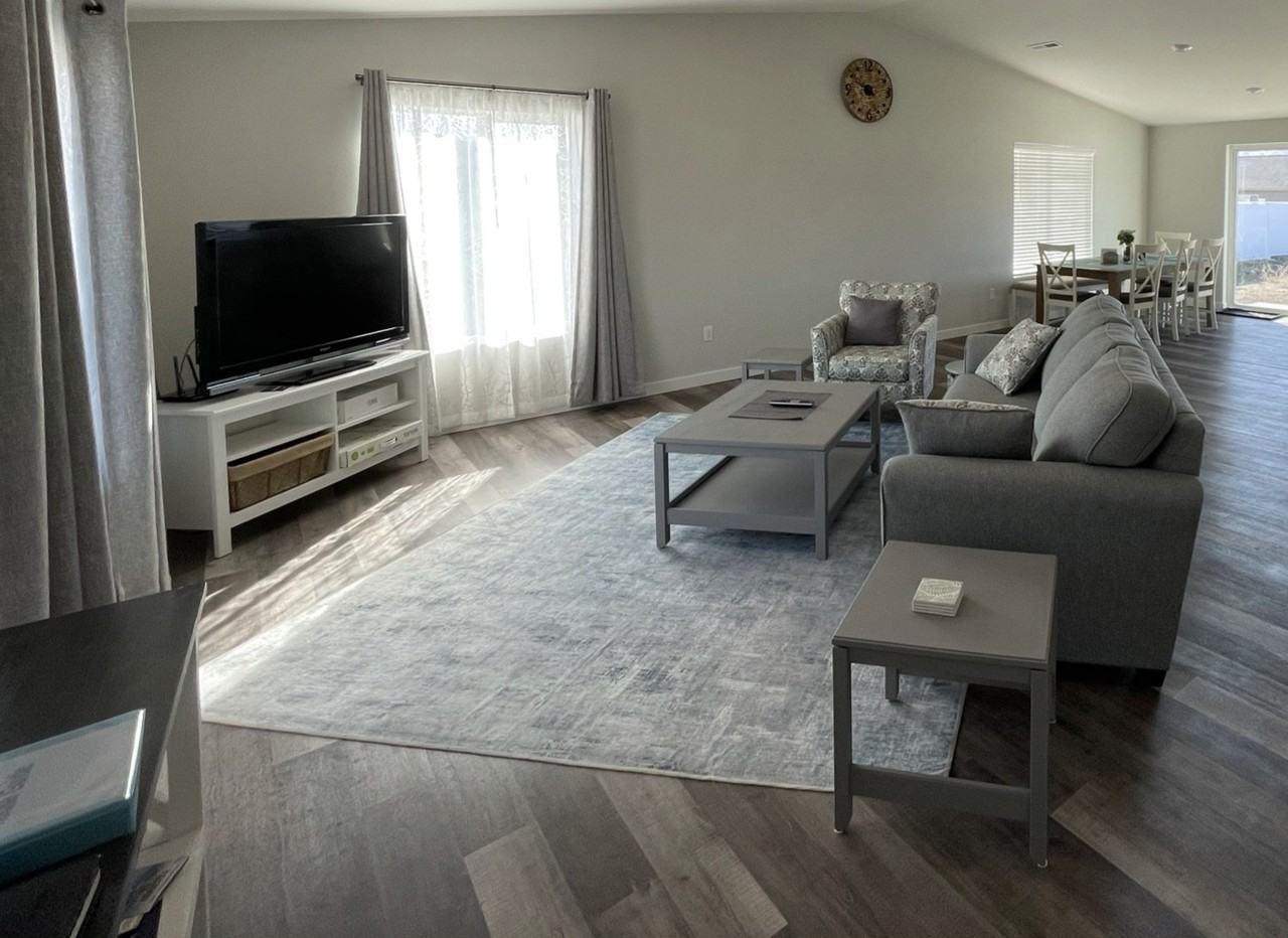 170 Manzanita Dr #1 - Photo 5 of 18