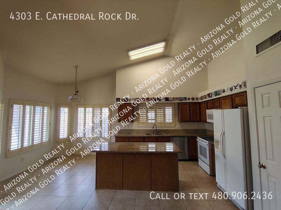 4303 E Cathedral Rock Dr - Photo 6 of 28