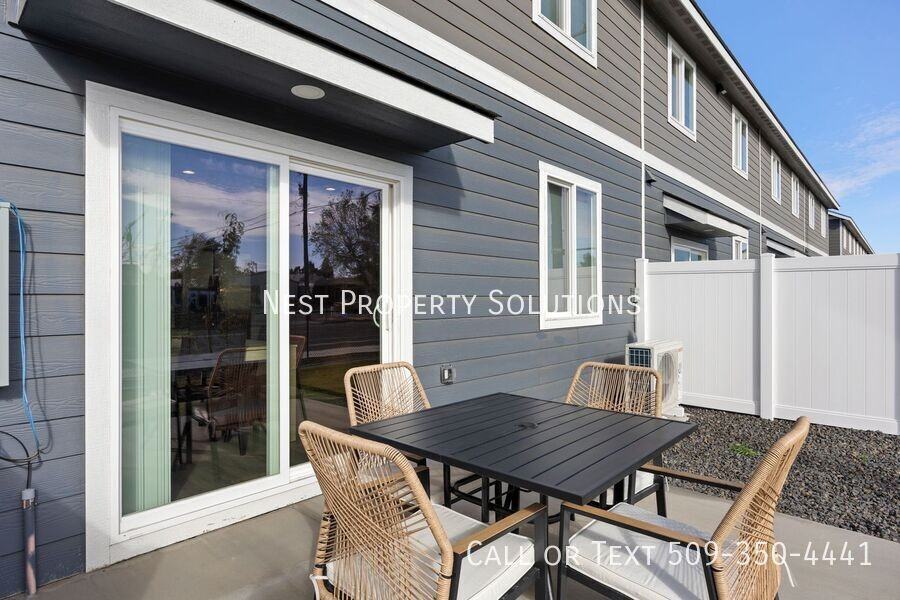 370 Ivy St Ne #E23 - Photo 7 of 20