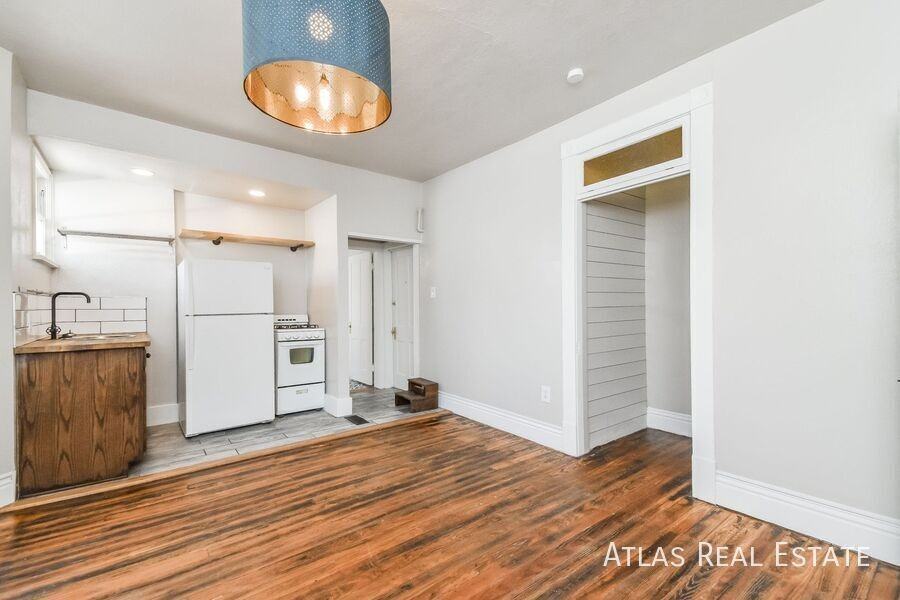 219 Jackson St #3 - Photo 2 of 18