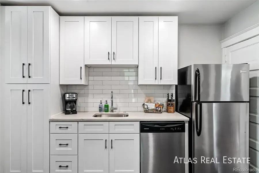 480 N Washington St #1 - Photo 5 of 16