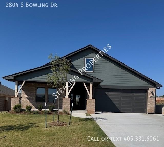 2804 S Bowling Dr