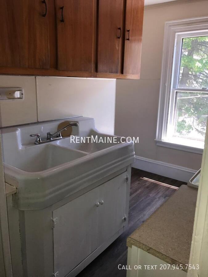 117 Jackson St #2 - Photo 3 of 12