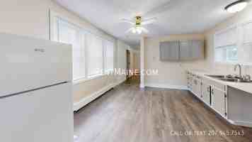 featured image of 12 Spring St #1