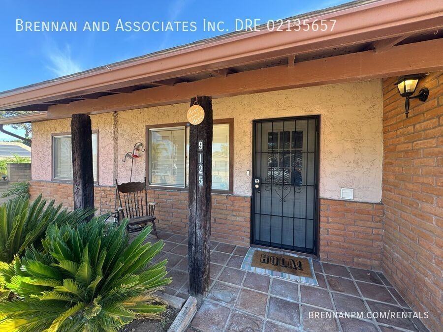 9125 Heatherdale St - Photo 3 of 25
