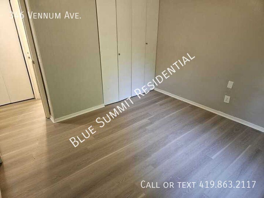 346 Vennum Ave - Photo 5 of 9
