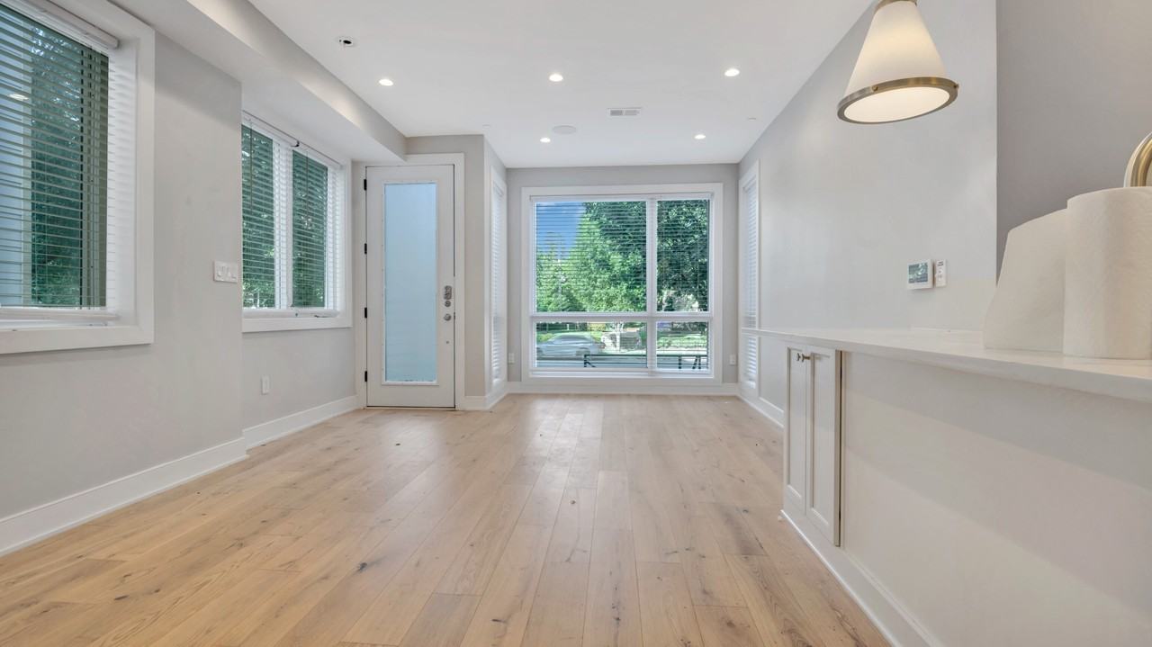 5305 Connecticut Ave Nw #4 - Photo 2 of 14