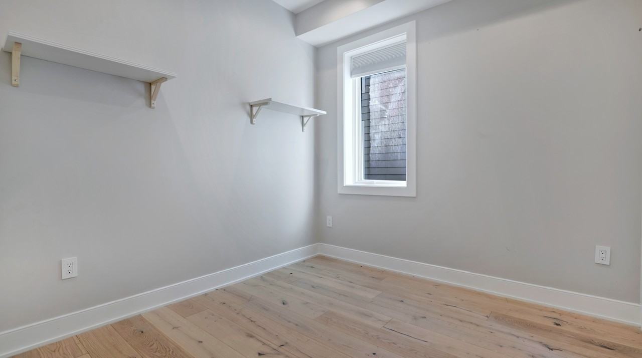 5305 Connecticut Ave Nw #4 - Photo 7 of 14