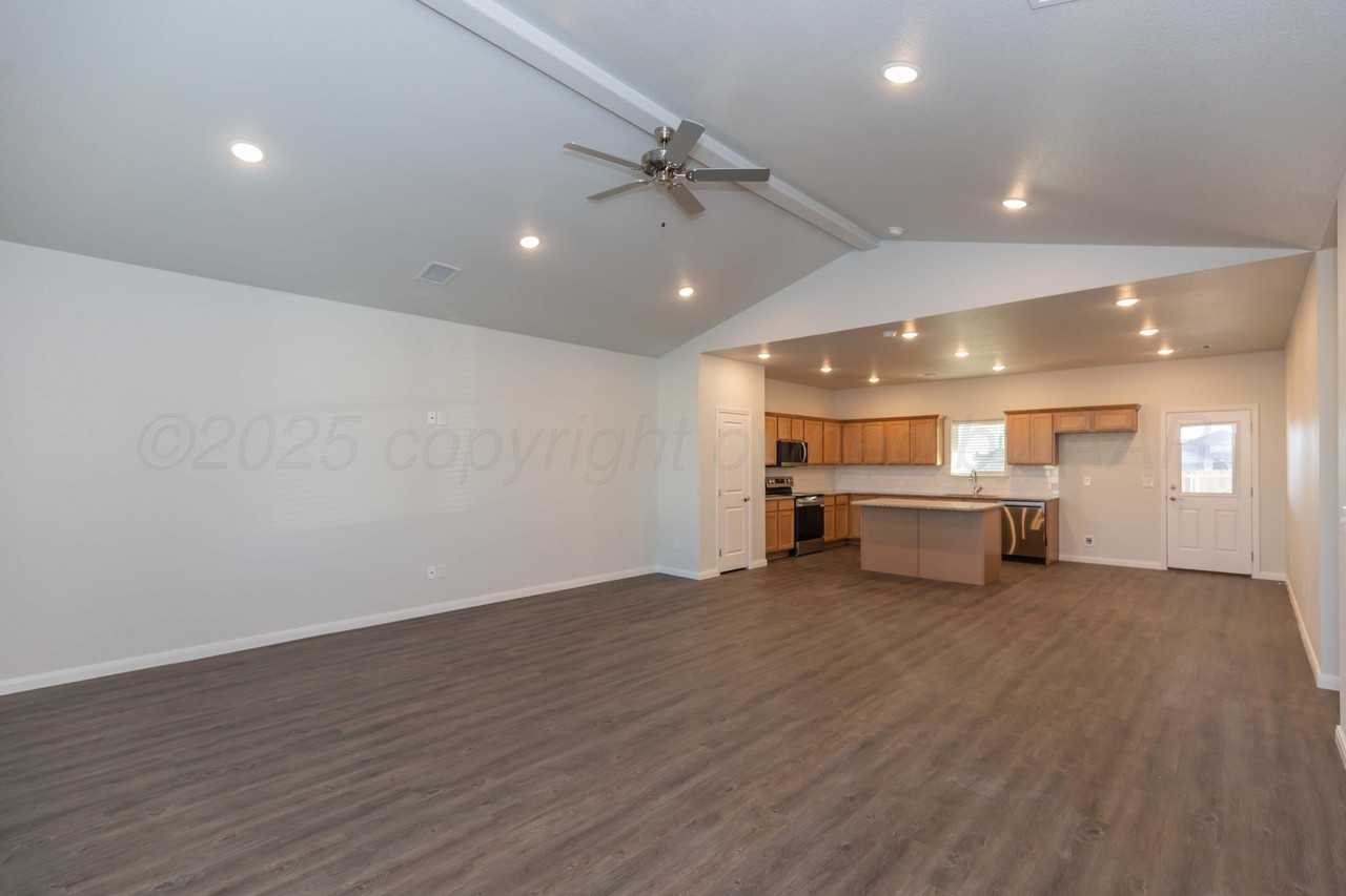 7511 Beck Dr - Photo 5 of 30