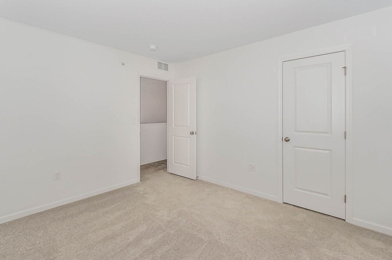 1435 Cassie Way - Photo 2 of 28