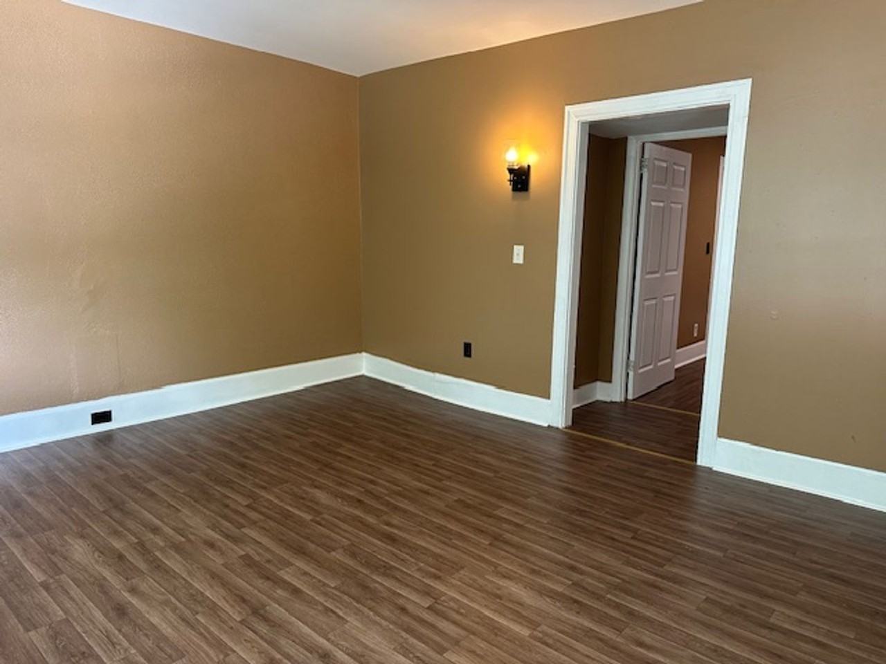 1713 State St #2 - Photo 2 of 9