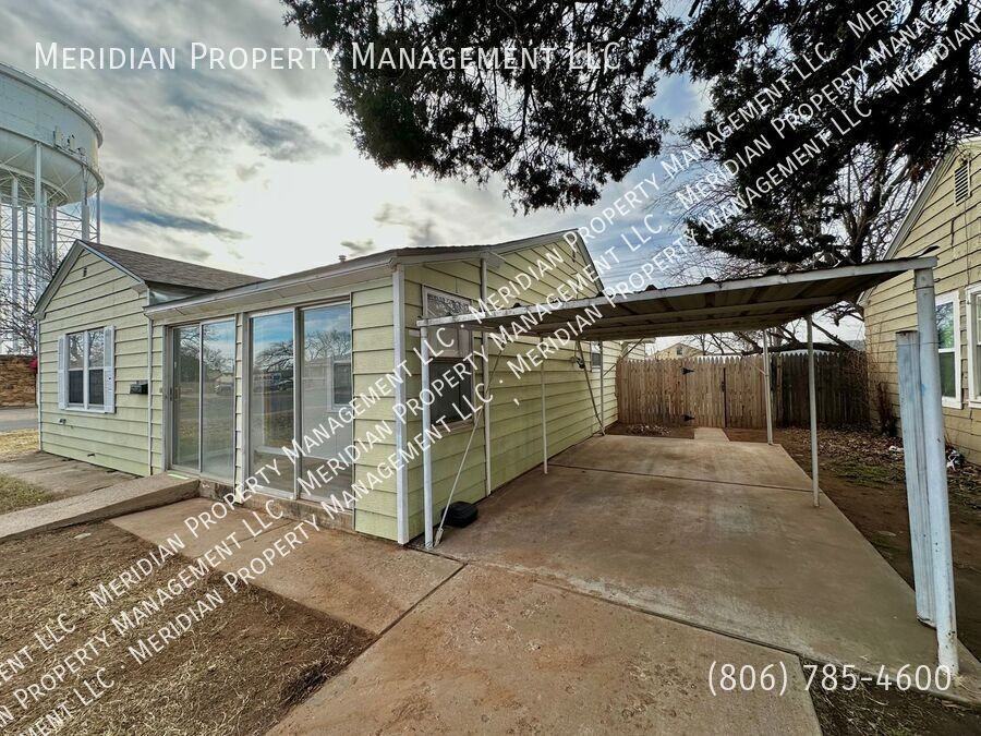 2301 35th St - Photo 2 of 26