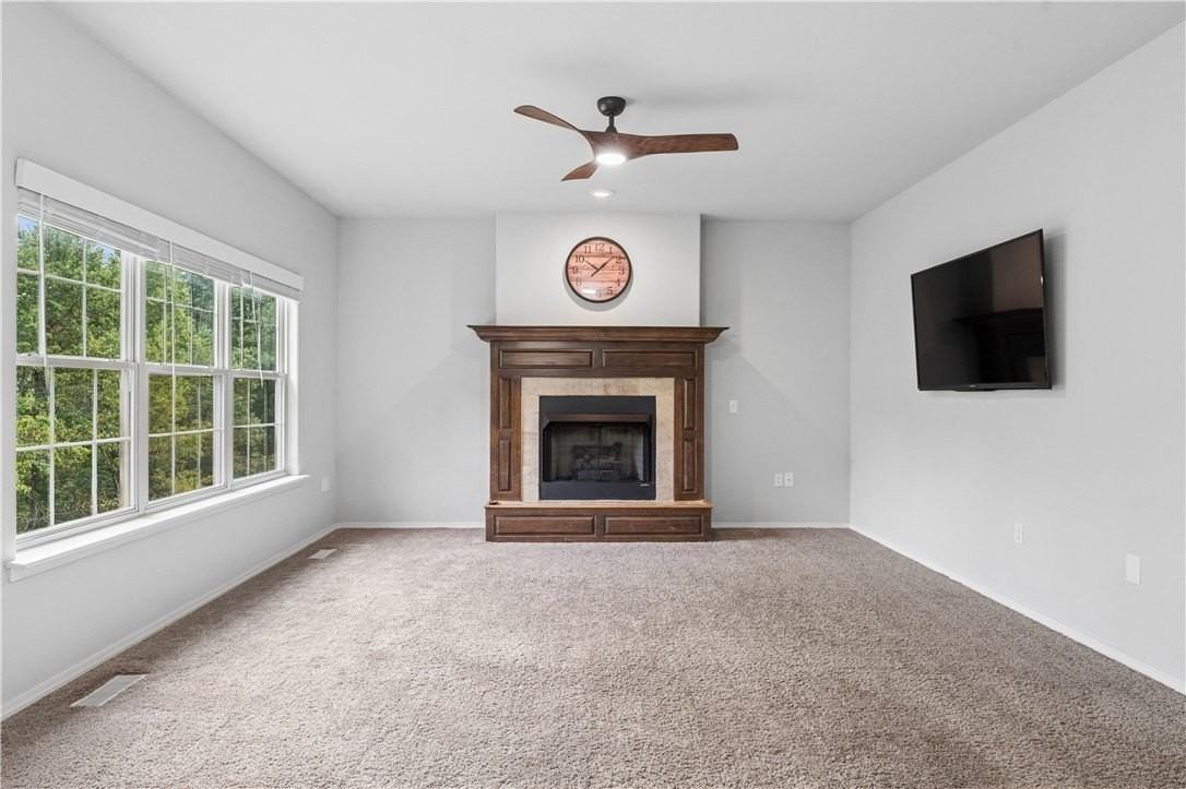 36 Westbury Dr - Photo 4 of 24
