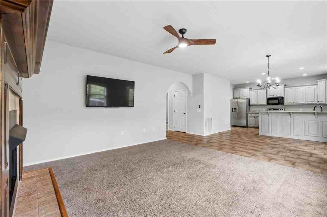 36 Westbury Dr - Photo 5 of 24