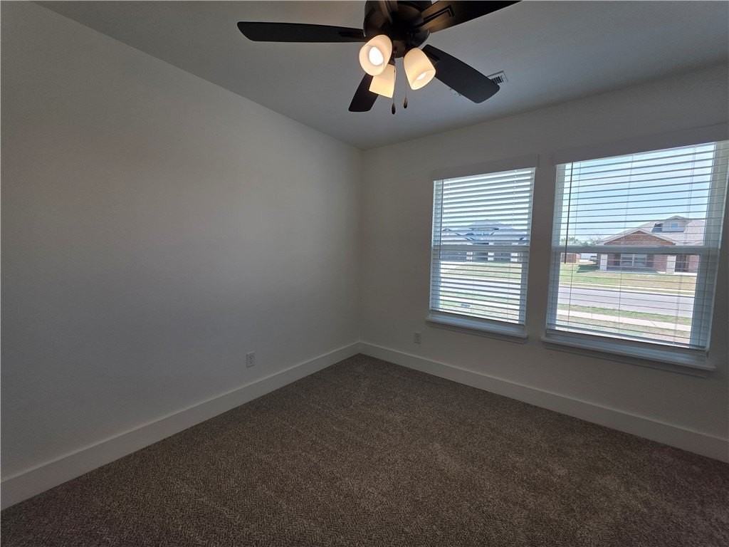 8760 Sunspire Ln - Photo 6 of 23
