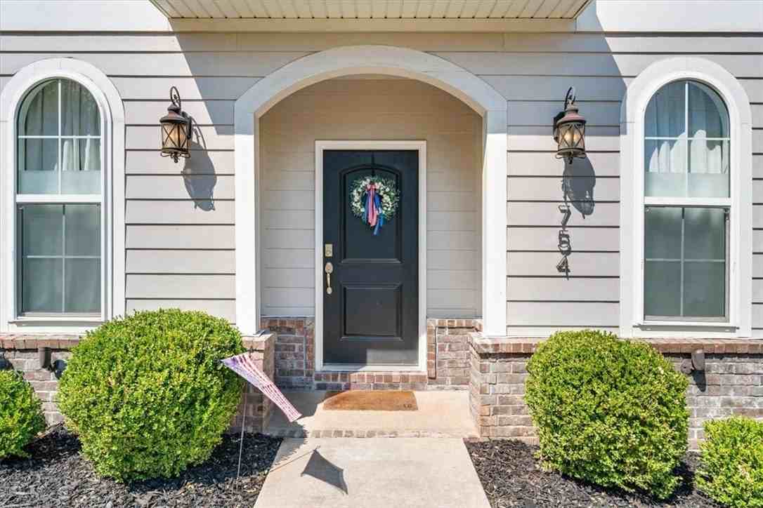 1754 S Osage Rd - Photo 4 of 33