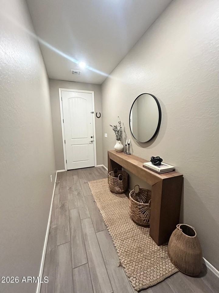 2710 N Mulberry Pl - Photo 3 of 16