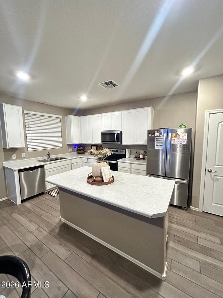 2710 N Mulberry Pl - Photo 7 of 16