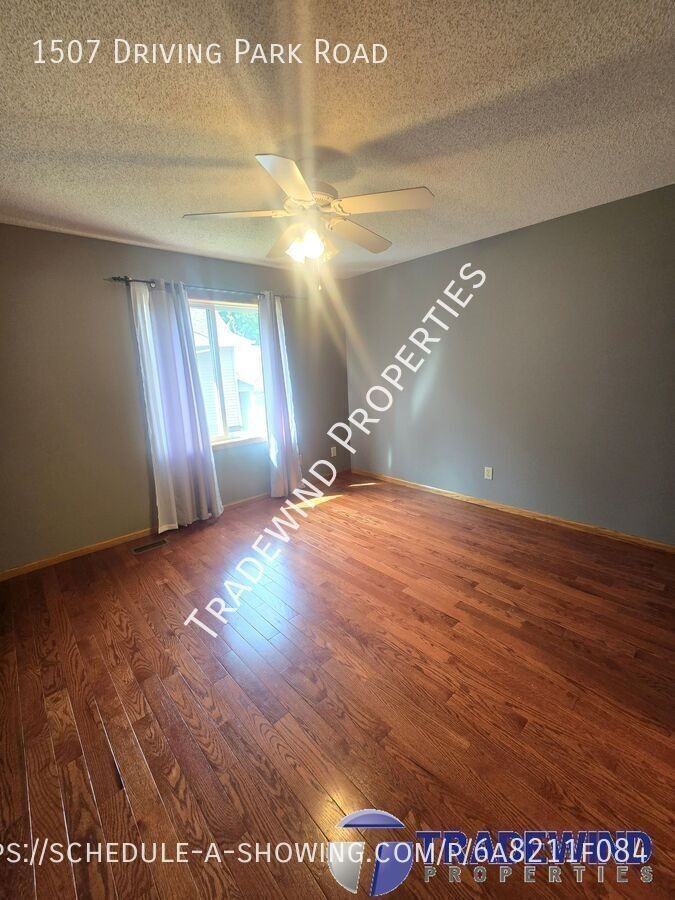 1507 Driving Park Rd - Photo 7 of 25