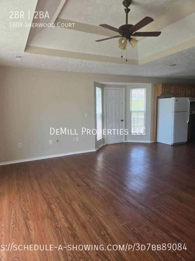 1609 Sherwood Ct - Photo 3 of 14