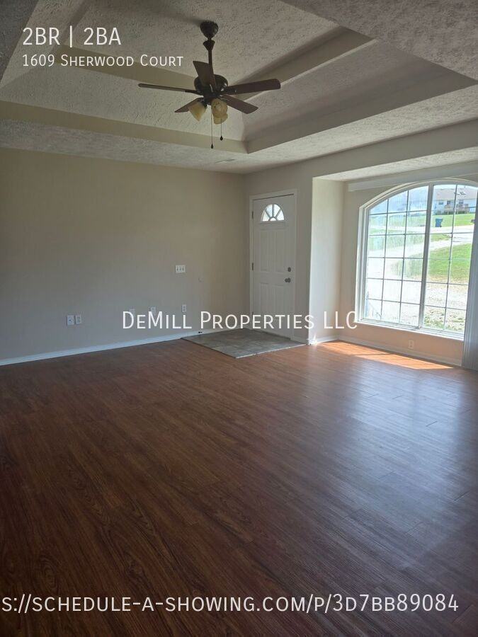1609 Sherwood Ct - Photo 4 of 14