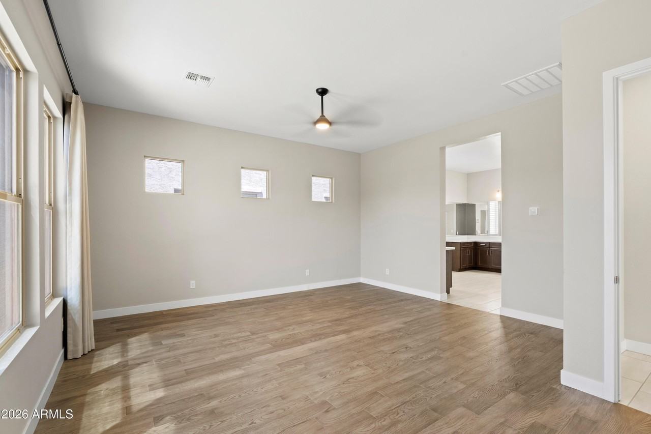 3005 E Herrera Dr - Photo 5 of 28