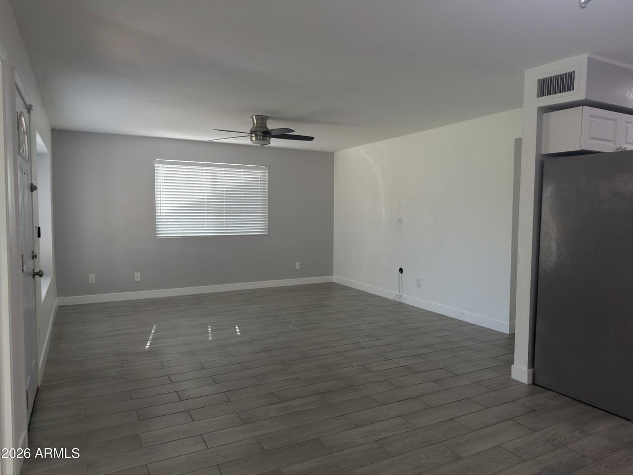 3211 E Calypso Ave - Photo 4 of 23