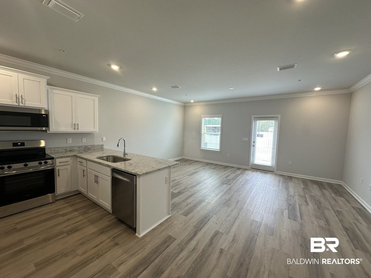 4446 Lost Bay Dr - Photo 2 of 14