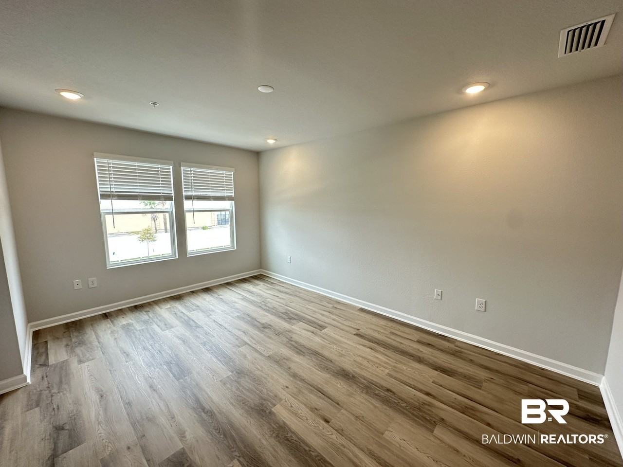 4446 Lost Bay Dr - Photo 7 of 14