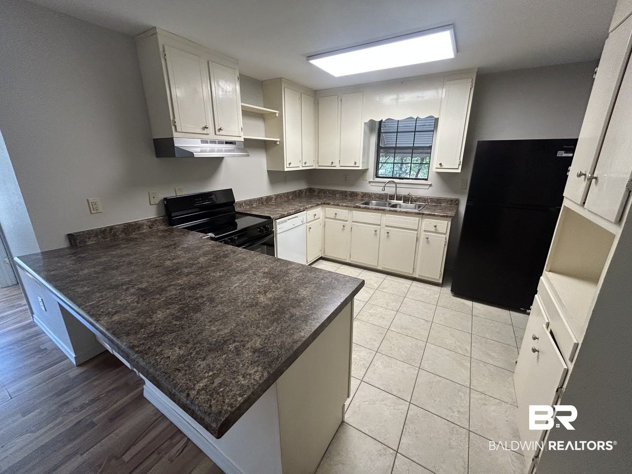 1703 Pollard Rd - Photo 5 of 13