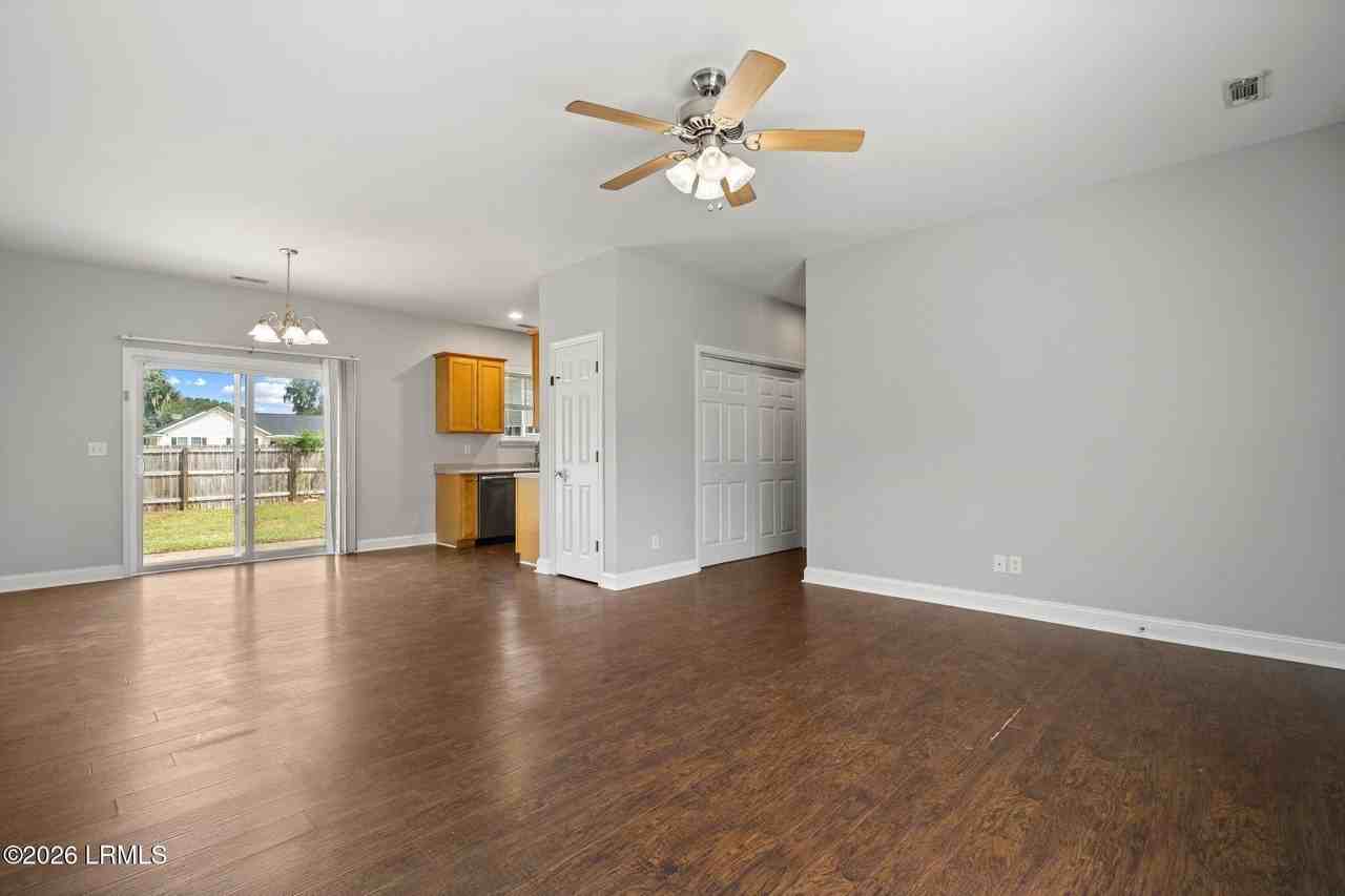 50 Spearmint Cir - Photo 5 of 25